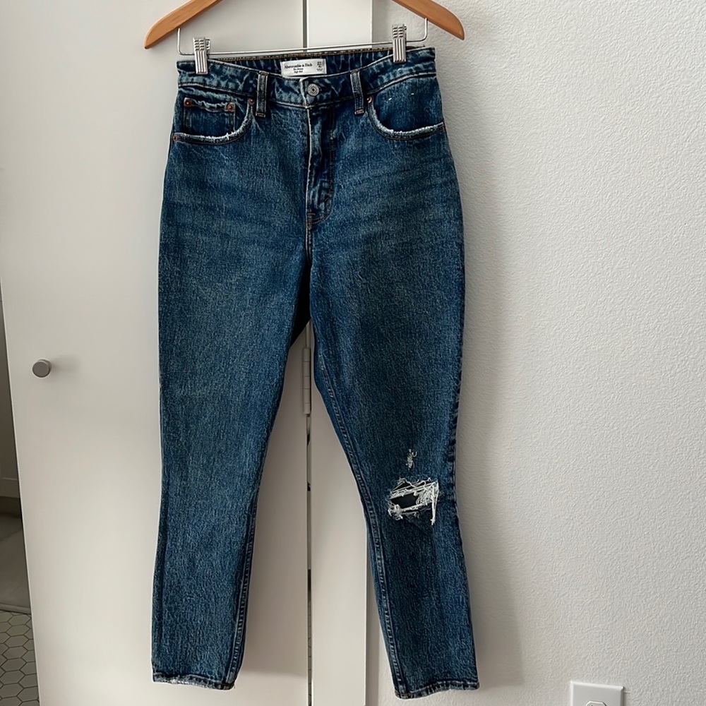 Abercrombie & Fitch Curve Love the Skinny High Rise jeans